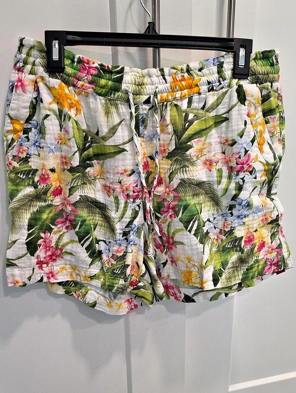 Tommy Bahama Island Soft Floral Pull-On Shorts Floral Cotton Shorts Size M